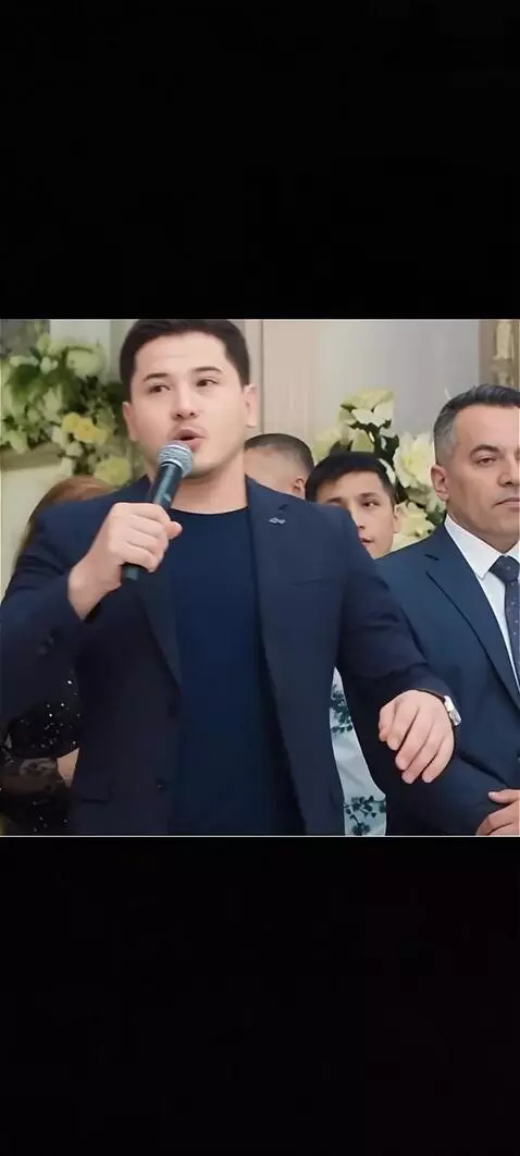 AI Video from prompt: Starts dancing and singing