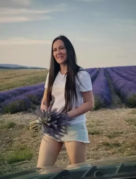 AI Video from prompt: Голая занимается любовью