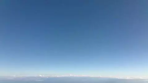 AI Video from prompt: голубое небо