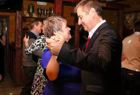 AI Video from prompt: Love story, very romantic video