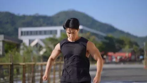 AI Video from prompt: Asian,bodybuilder,men,Running,North Korea