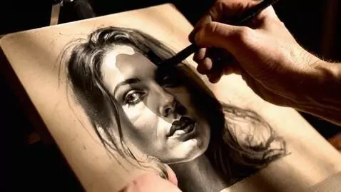 AI Video from prompt: Крупный план руки художника, плавно наносящей уг