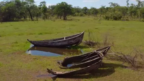 AI Video from prompt: Нарисуй простой мультик:1 сцена кораблекрушения 