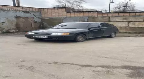 AI Video from prompt: Convierte esta foto en vídeo corriendo a más de 