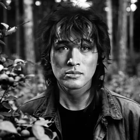 AI Video from prompt: позирует, печальный взгляд, приближение, крупный