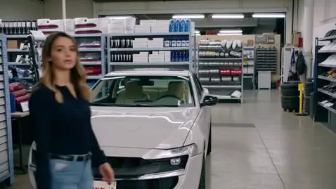 AI Video from prompt: In a store selling auto body repair materials, a