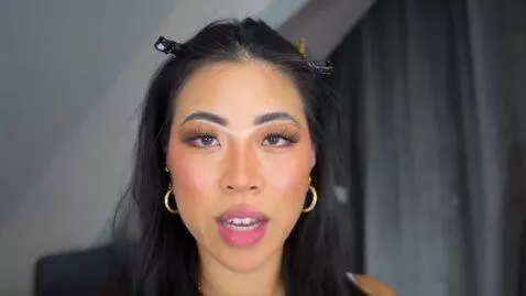 AI Video from prompt: Boobies big boobs