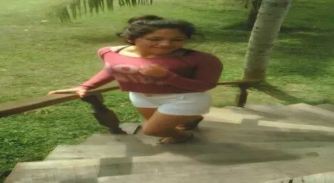 AI Video from prompt: Bikini model