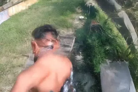 AI Video from prompt: @user09029974262:full vidnya nih guys 👇 https://