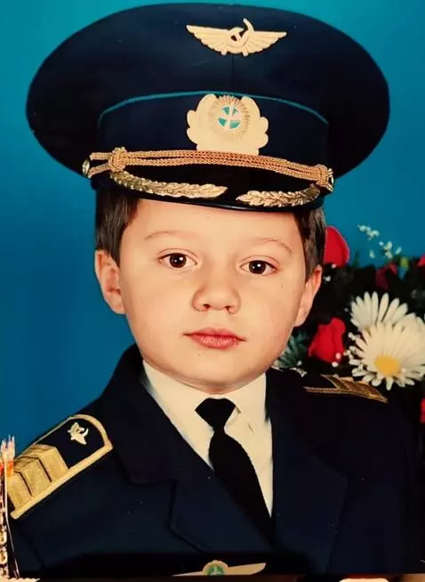 Kling 1.6 (pro) video