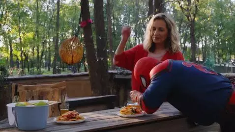 AI Video from prompt: Spider-man Navoiy shaharda