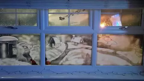 AI Video from prompt: Animate the image by having Santa and the Reinde