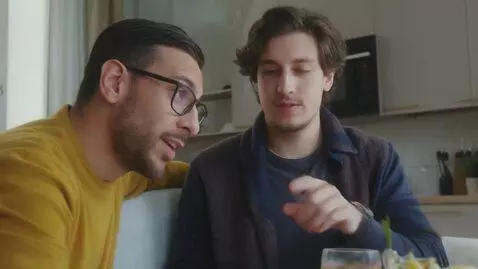 AI Video from prompt: 🎬 2 Daqiqalik Reklama Videosi – Komiljon Expert 