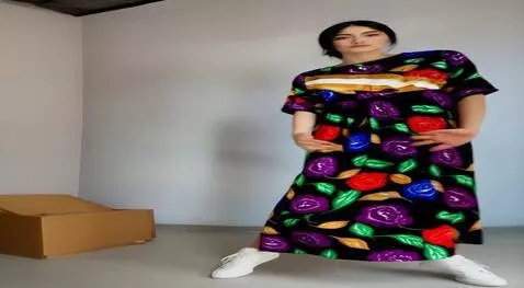 AI Video from prompt: Dance and twerk and bikini