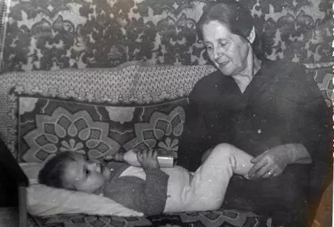 AI Video from prompt: оживи фотографию