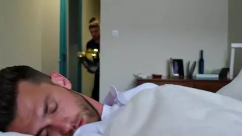 AI Video from prompt: месси спал и ронално украл и во кубак пира и рон