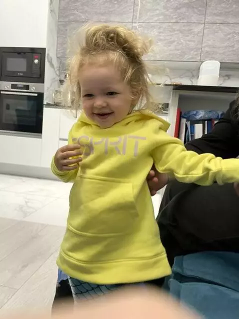 AI Video from prompt: Girl on the photo becomes a beautiful mermaid, b