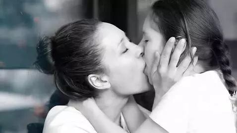 AI Video from prompt: smooth, lesbian deep kissing, passionate