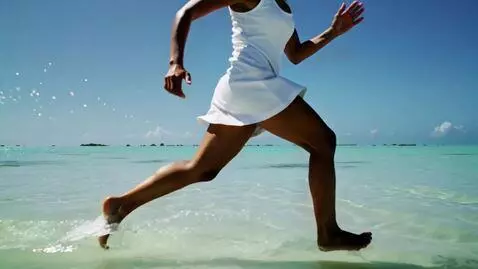 AI Video from prompt: Realistic watercolor painting of a girl running 