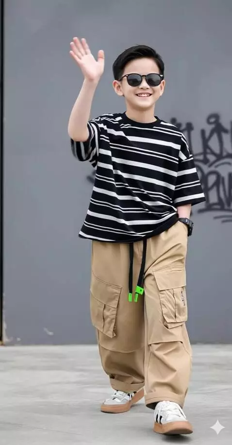 AI Video from prompt: Anak laki-laki tersebut berjalan maju ke depan k