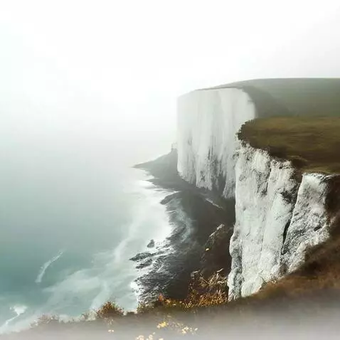 AI Video from prompt: The fog is swirling, the water is running to the