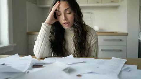 AI Video from prompt: Laura Love looking very frustrated but not speak