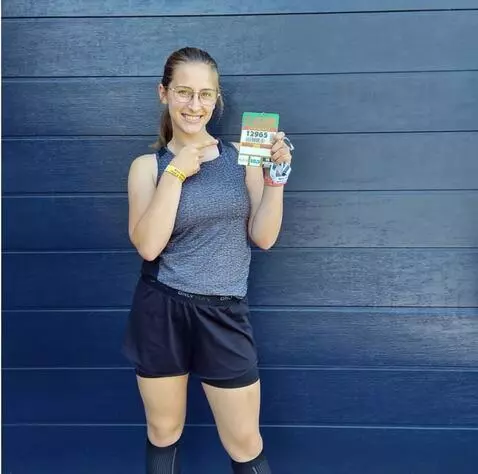 AI Video from prompt: turn into a sexy dressed Santa Claus