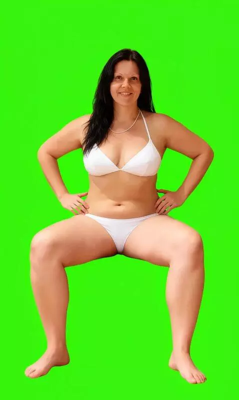 AI Video from prompt: Belly dancing, eyes always directed at the camer