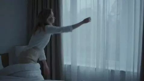 AI Video from prompt: a blonde girl with shoulder-length hair. blue ey