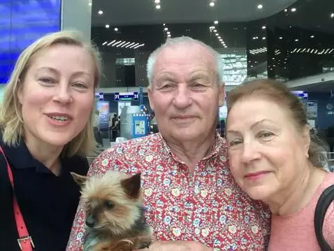 AI Video from prompt: Family and dog