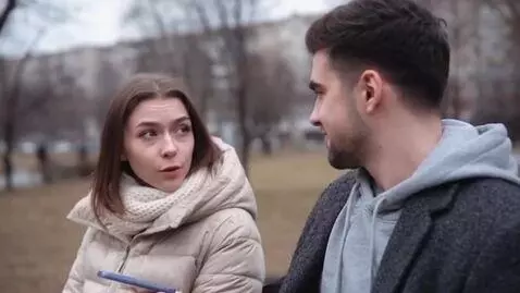 AI Video from prompt: a girl is talking to a guy, she asks a question 