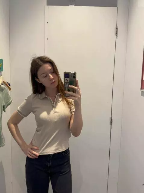 AI Video from prompt: "Replace Walter White's face with the girl's fac