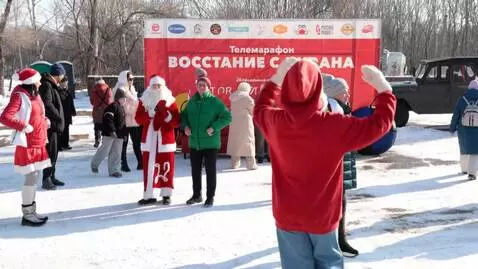 AI Video from prompt: the girl in front starts dancing a twist, and th