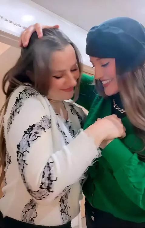 AI Video from prompt: Lick armpit in my toung