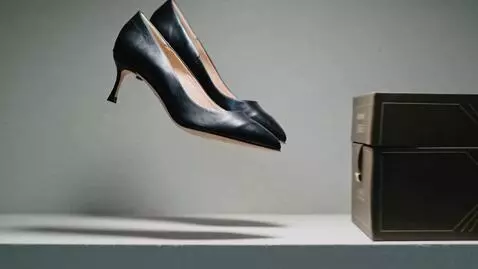 AI Video from prompt: Create a vertical video (9:16) in high quality. 