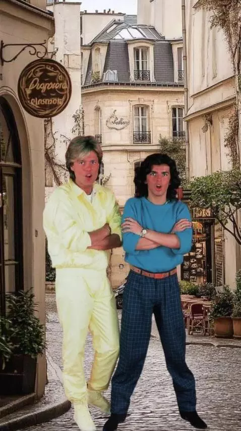 AI Video from prompt: They sing a slow song in unison.