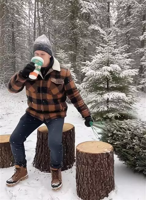 AI Video from prompt: A photorealistic, cinematic image sequence captu