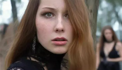 AI Video from prompt: A pretty 25-year-old woman with a beautiful phys