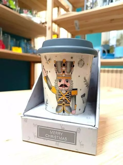 AI Video from prompt: The man on the photo salutes to the camera