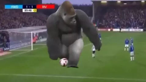 AI Video from prompt: Ultra-realistic live-action football match, TV b