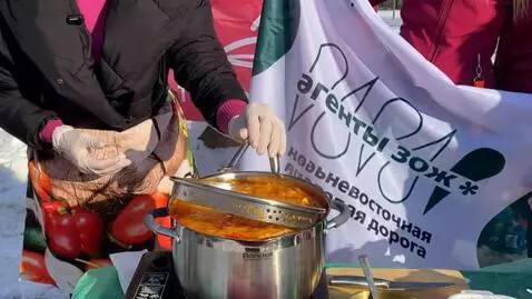 AI Video from prompt: fish splashes out of the borscht pot