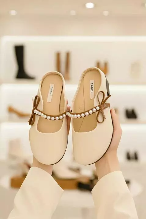 AI Video from prompt: make sandals are being promoted