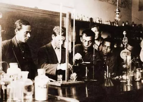 AI Video from prompt: Let them take turns looking forward and smiling 