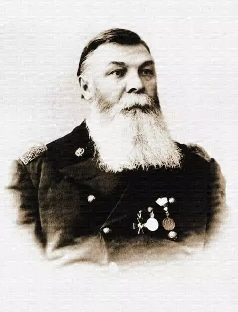 AI Video from prompt: let him nod his head slowly and smoothly