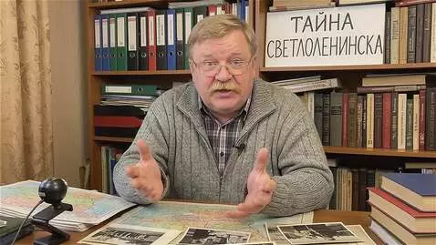 AI Video from prompt: Local historian of the city of Svetloleninsk Afa