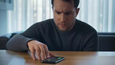 AI Video from prompt: Video Script — The Last Call  Duration: 10–15 se