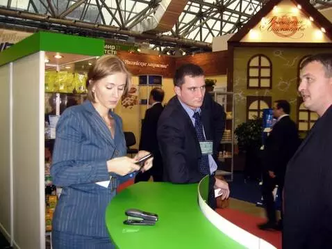 AI Video from prompt: The woman in the photograph is wearing a miniski