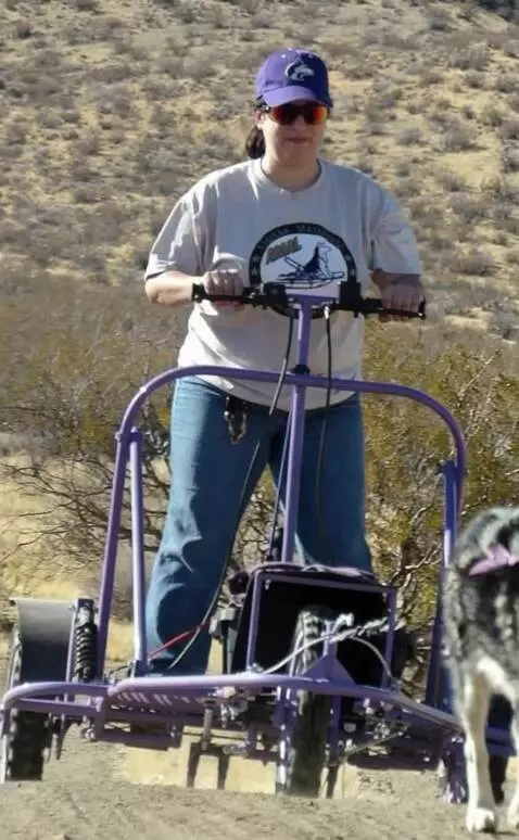 AI Video from prompt: She lifts her shirt all the way up