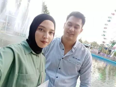 AI Video from prompt: Remove the background from the uploaded photo of