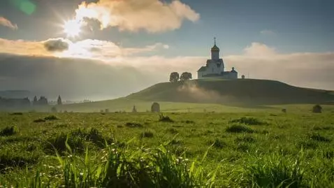 AI Video from prompt: The image is vertical. Aspect ratio is 9:16. Vid